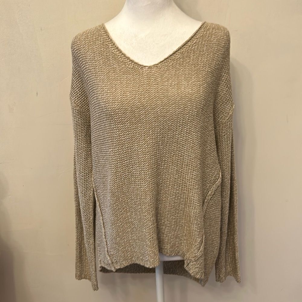 RDI tan V neck long sleeve lightweight sweater with brown elbow patches Sz L EUC